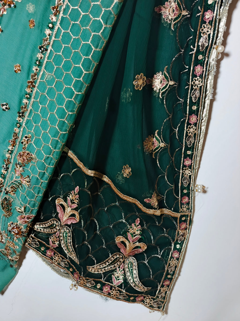 Unsttiched Chifoon Handworked 3pc