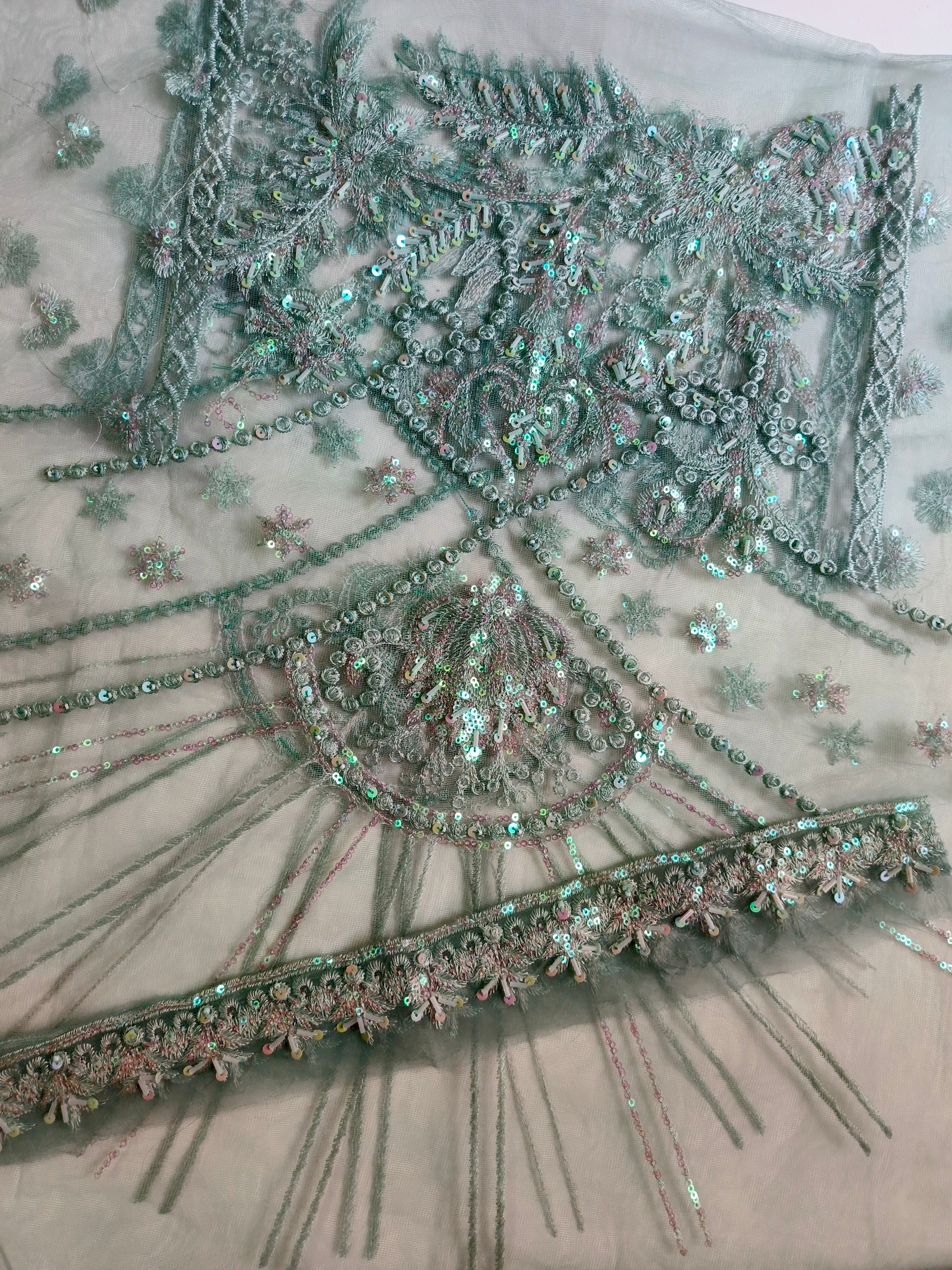 Unsttiched Net Embrioded handworked