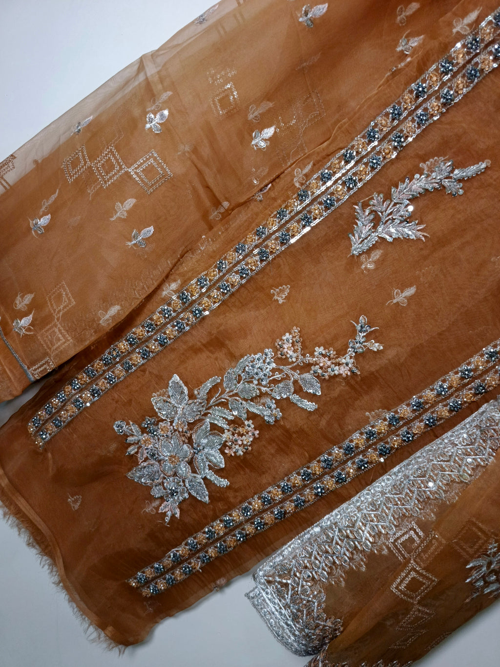 Unsttiched Organza handworked 3pc